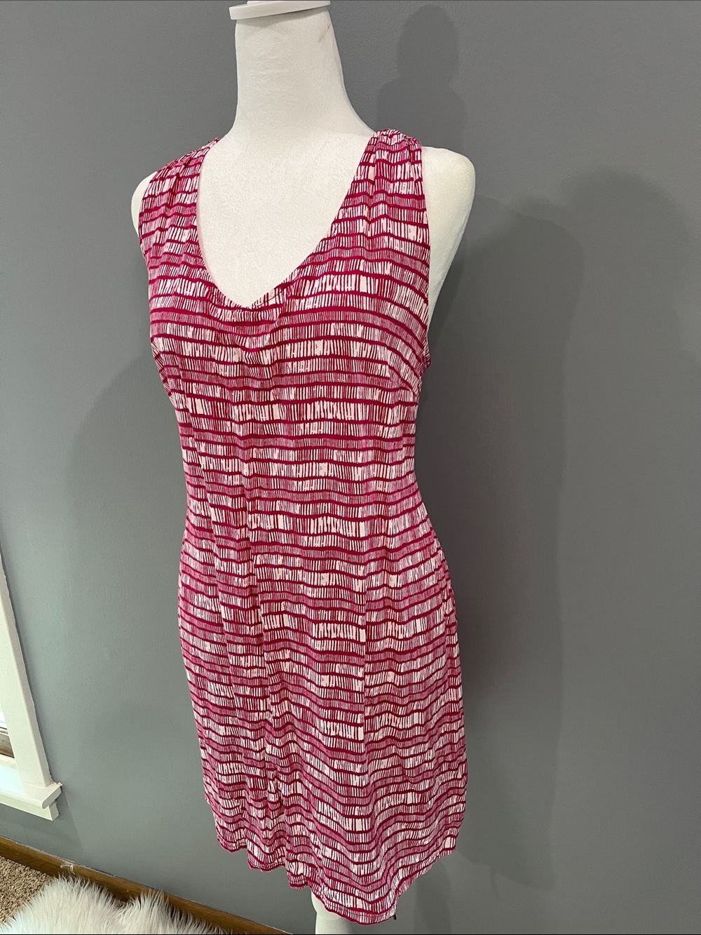 Old Navy Pink and White Patterned Sleeveless Dress